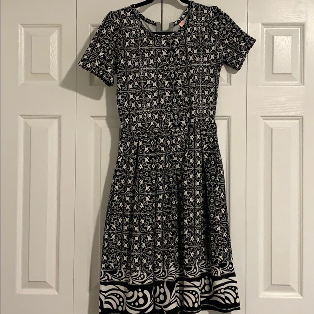 Lularoe Amelia dress- Small